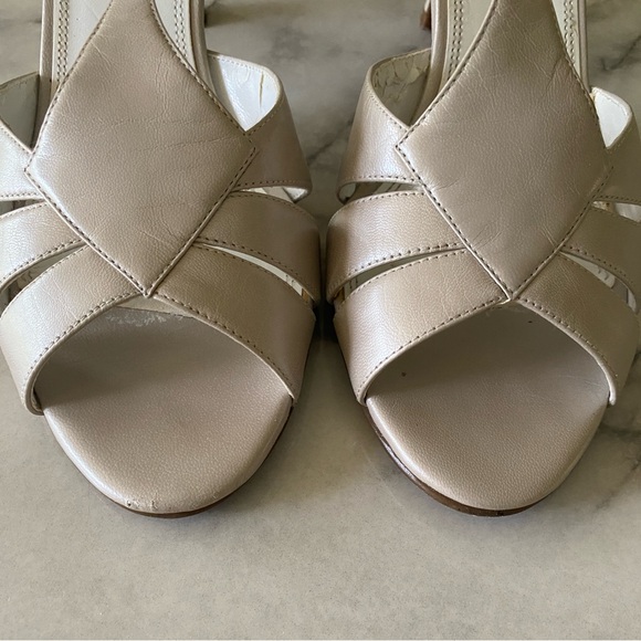 NATURALIZER Genuine Leather Vintage Open Toe Heels - Picture 4 of 9